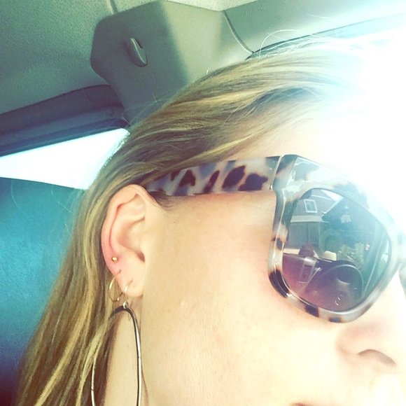 Meet your Posher, Lauren - Picture 1 of 1